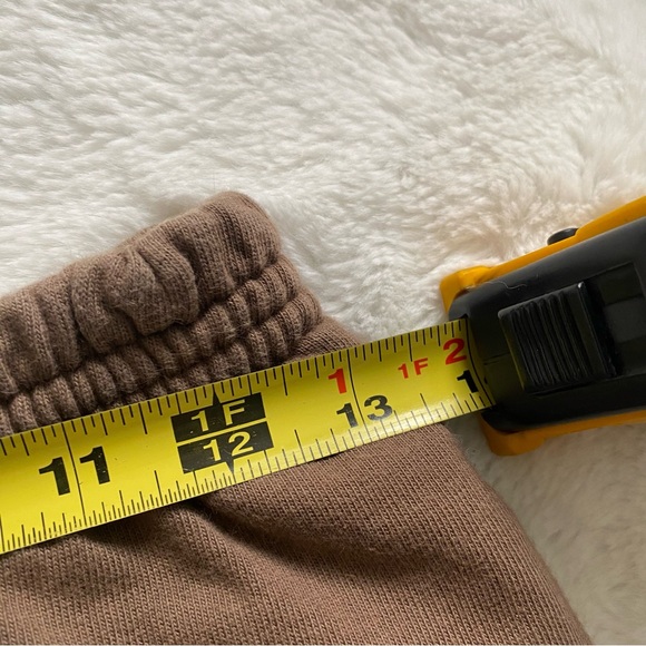 BRANDY MELVILLE | Brown embroidered lounge shorts - Picture 8 of 8